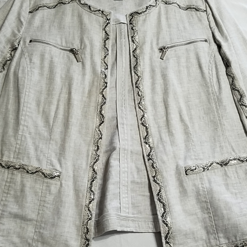3/4 sleeve blazer